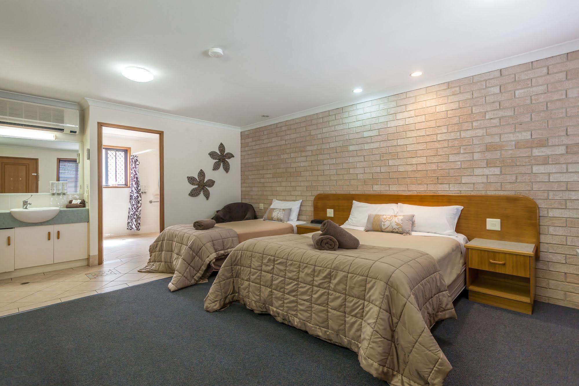 Clifford Gardens Motor Inn Toowoomba Exterior photo